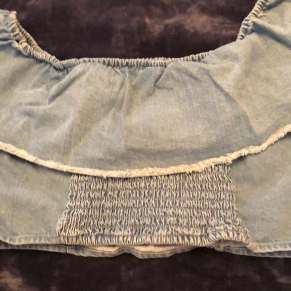 American Eagle Outfitters denim off shoulder blous - Picture 6 of 6